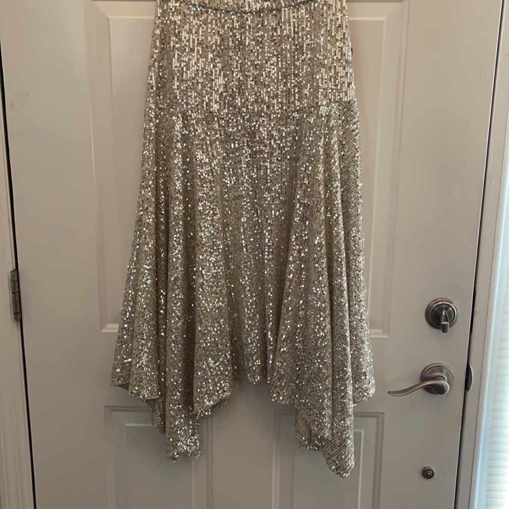 Vince Camuto Champagne Sequined Handkerchief Hem Elastic Waist Skirt - XS